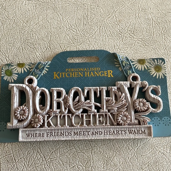 Dorothy personalized kitchen hanger new - Picture 2 of 3